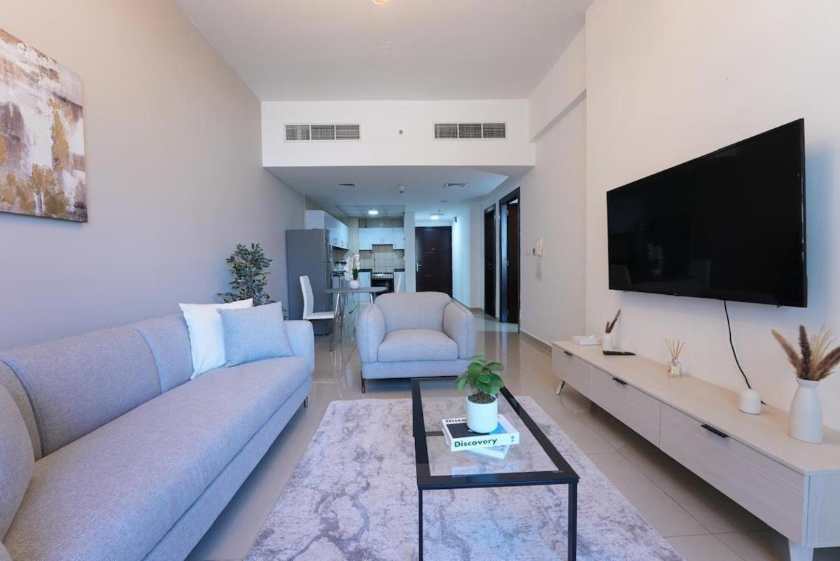 Apartment 1 Bedroom With Gym Pool